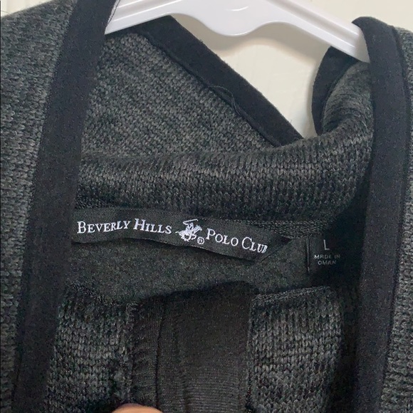 Black quarter zip - Picture 3 of 3